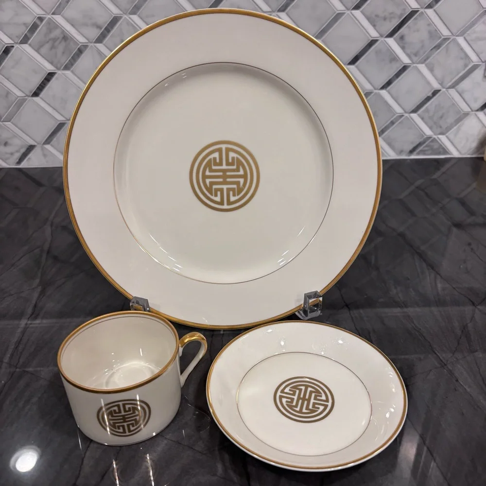 Fitz & Floyd vintage Gold Mandarin Crest dinner plate, cup, saucer set Japan